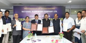 SBI, NALCO sign MoU to provide salary package, insurance benefits to around 9k contractual workers