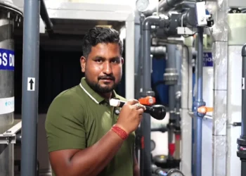 Odisha Higher Education Minister Suryabanshi Suraj inspects a mobile water treatment unit in flood-hit Dhamnagar, Bhadrak district.